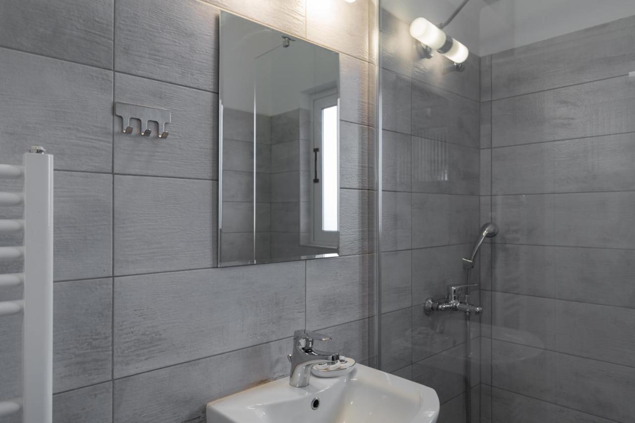 Apartment For 4 Ppl With Great View In أثينا المظهر الخارجي الصورة